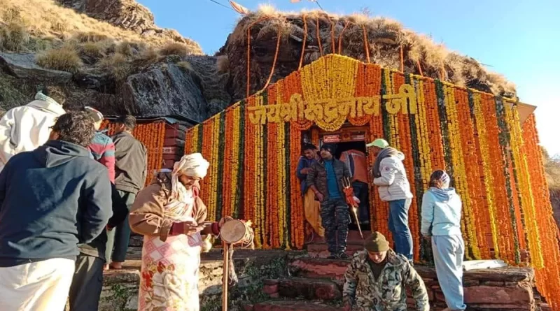 भगवान रुद्रनाथ मंदिर के द्वार श्रद्धालुओं के लिए खुले