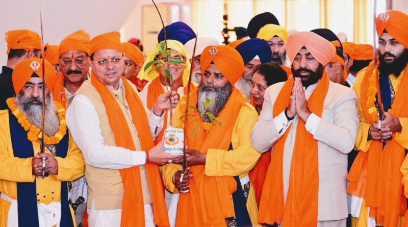 राज्यपाल और मुख्यमंत्री धामी ने श्री हेमकुंट साहिब यात्रा का पहला जत्था किया रवाना