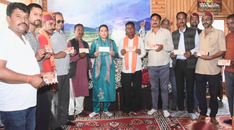 अबकी बार, ट्रिपल इंजन की सरकार- रेखा आर्या