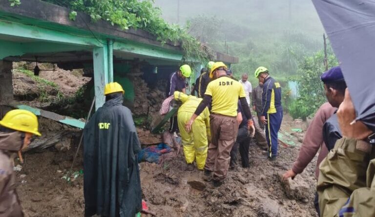 अल्मोड़ा में मकान ढहने से तीन लोगों की मौत, SDRF ने किए शव बरामद