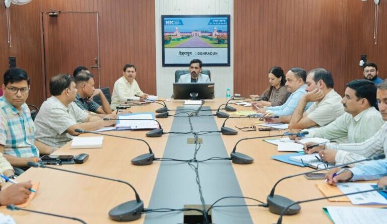 सिंगल यूज प्लास्टिक पर डीएम सख्त, सप्लाई नेटवर्क तोड़ने के निर्देश