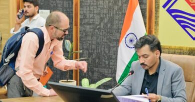 92 शिकायतें, कई परिवारों का दर्द, समाधान दिवस में डीएम ने अधिकारियों को दिए सख्त निर्देश