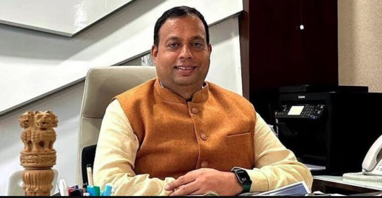सेवा, सुशासन और जनकल्याण को प्राथमिकता, जन-जन तक पहुंच रही सरकार- हेमंत द्विवेदी